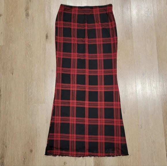 Red plaid maxi skirt - Picture 4 of 4